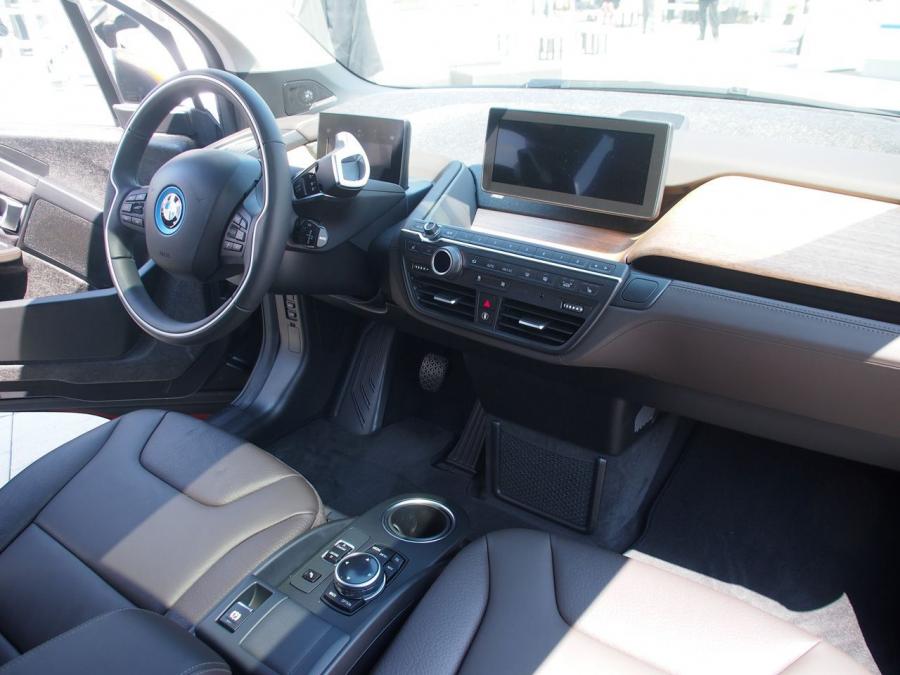  BMW i3 2014 года  (фото 89 из 240)